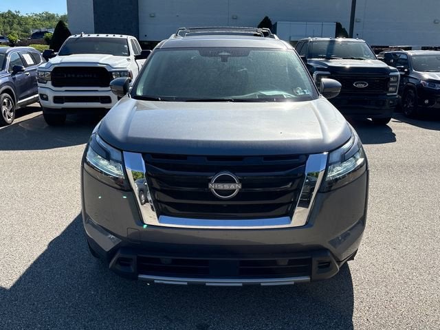 2023 Nissan Pathfinder Platinum 4WD