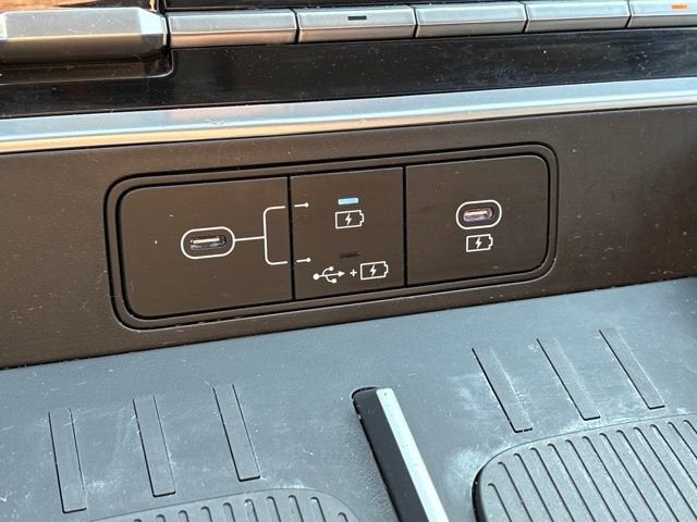 2025 Hyundai Santa Fe SE