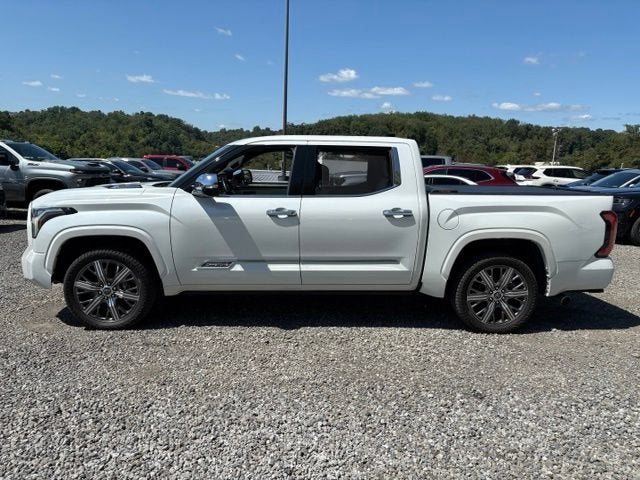 2022 Toyota Tundra Hybrid Capstone