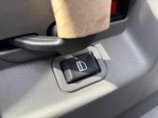 2025 GMC Savana Cutaway 3500 1WT