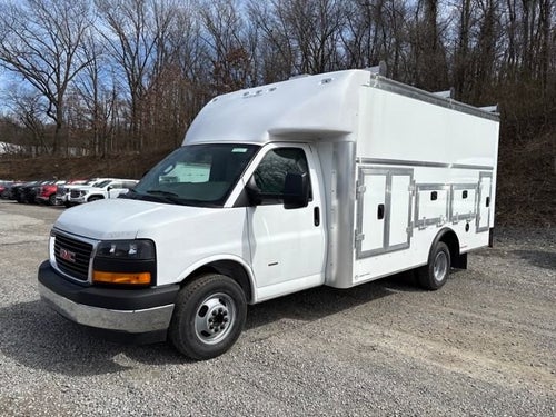 2026 GMC Savana Cutaway 3500 1WT