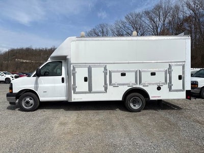 2026 GMC Savana Cutaway 3500 1WT