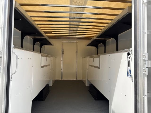 2026 GMC Savana Cutaway 3500 1WT