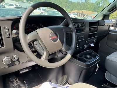 2026 GMC Savana Cutaway 3500 1WT