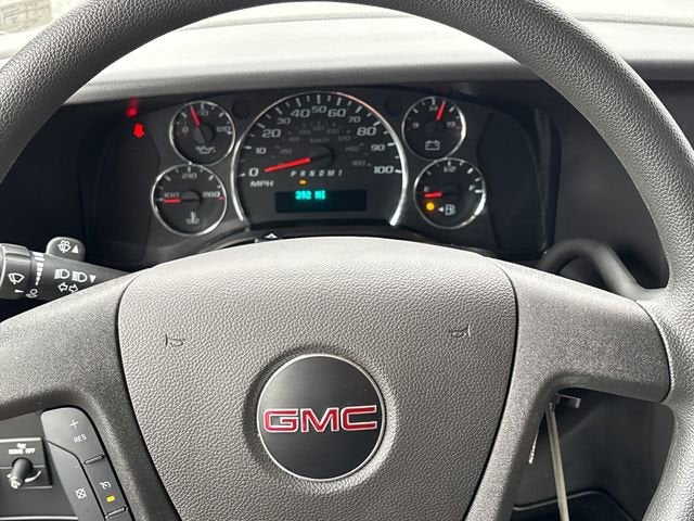 2026 GMC Savana Cutaway 3500 1WT