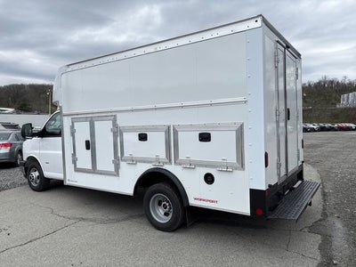 2026 GMC Savana Cutaway 3500 1WT