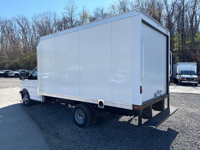 2026 GMC Savana Cutaway 3500 1WT