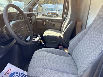 2026 GMC Savana Cutaway 3500 1WT