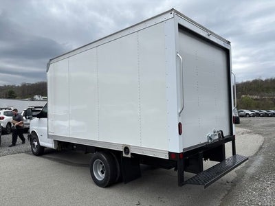 2026 GMC Savana Cutaway 3500 1WT