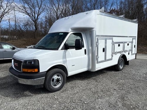 2026 GMC Savana Cutaway 3500 1WT