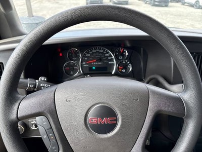 2026 GMC Savana Cutaway 3500 1WT