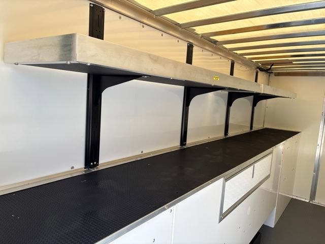 2026 GMC Savana Cutaway 3500 1WT