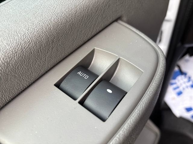 2026 GMC Savana Cutaway 3500 1WT