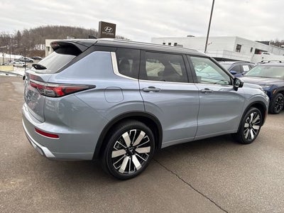 2025 Mitsubishi Outlander SEL