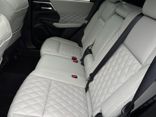 2024 Mitsubishi Outlander SEL