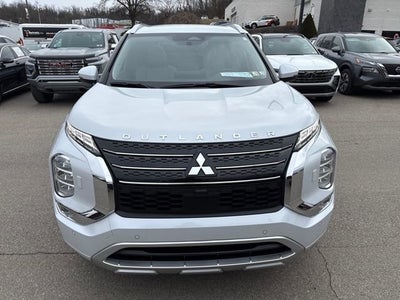 2024 Mitsubishi Outlander SEL