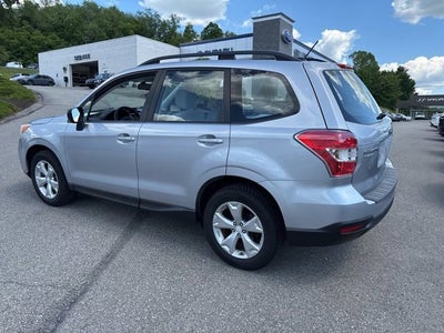 2015 Subaru Forester 2.5i
