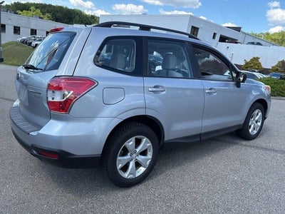 2015 Subaru Forester 2.5i
