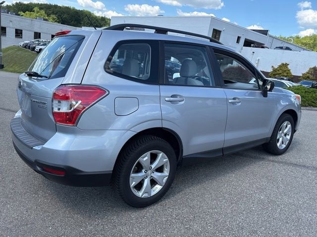 2015 Subaru Forester 2.5i