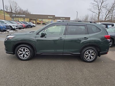 2022 Subaru Forester Premium
