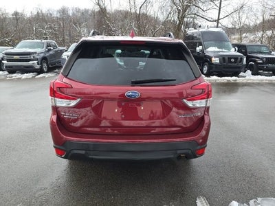 2023 Subaru Forester Premium