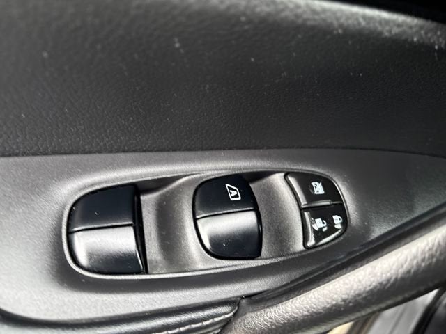 2017 Nissan Rogue Sport SV