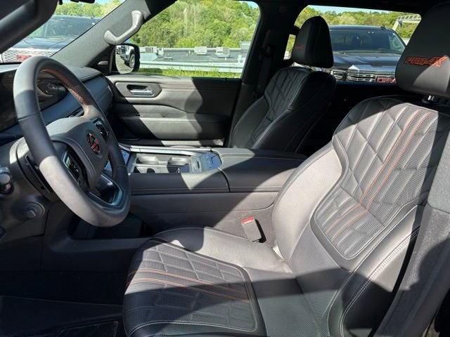 2025 Nissan Armada PRO-4X 4WD