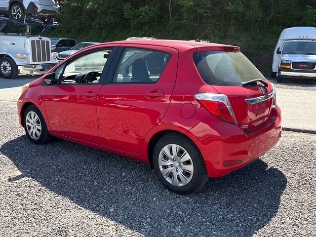 2012 Toyota Yaris L
