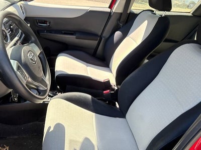 2012 Toyota Yaris L