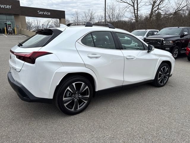 2025 Lexus UX 300h Premium