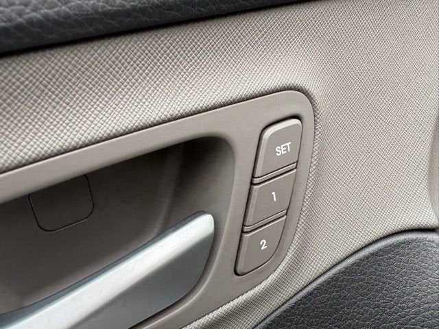 2017 Hyundai Santa Fe Limited Ultimate