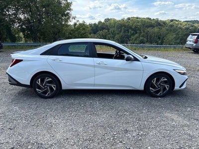 2025 Hyundai Elantra Hybrid SEL Sport