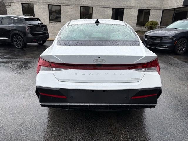 2024 Hyundai Elantra Limited