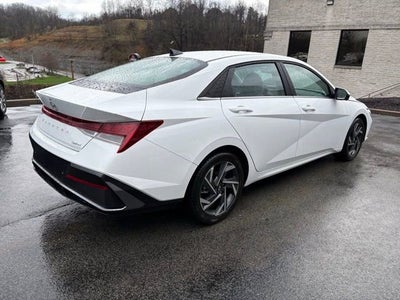 2024 Hyundai Elantra Limited