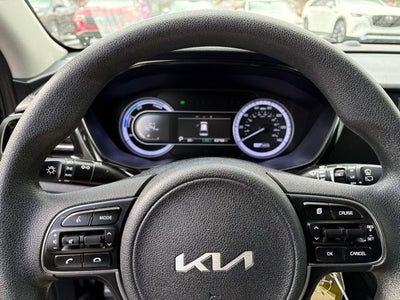 2022 Kia Niro LX